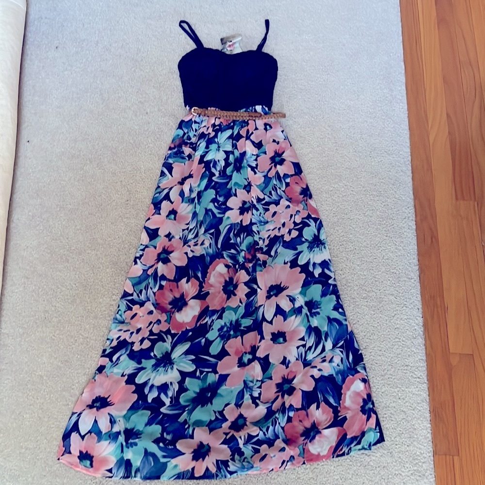 New with Tags XS Navy Floral Maxi Dress with Double Slit and Belt